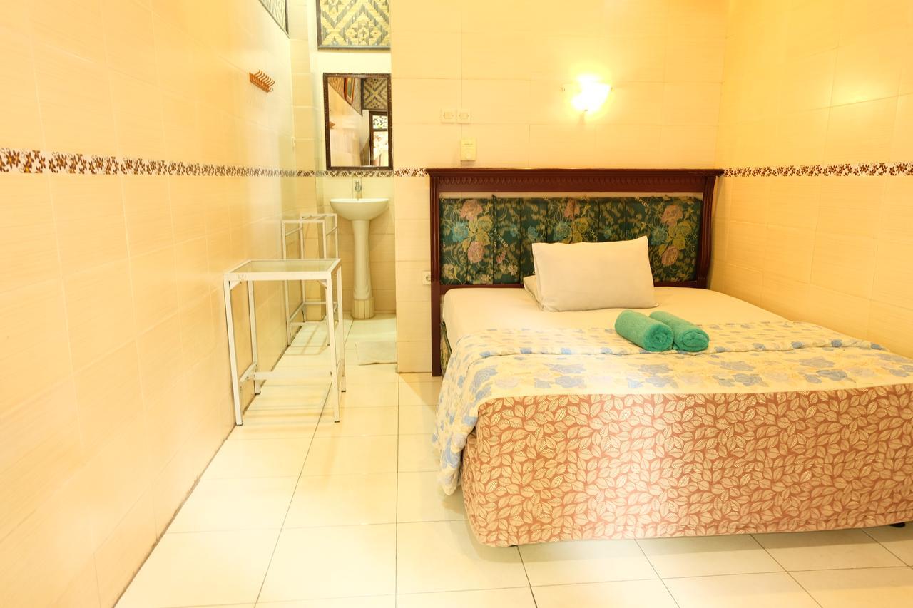 Kerti Beach Bungalow And Restaurant Padangbai  Εξωτερικό φωτογραφία