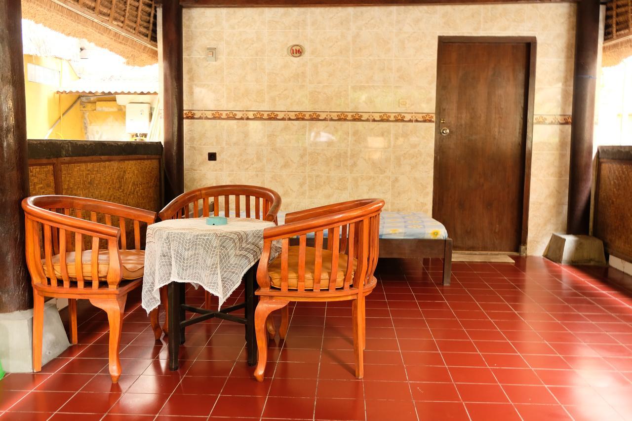 Kerti Beach Bungalow And Restaurant Padangbai  Εξωτερικό φωτογραφία