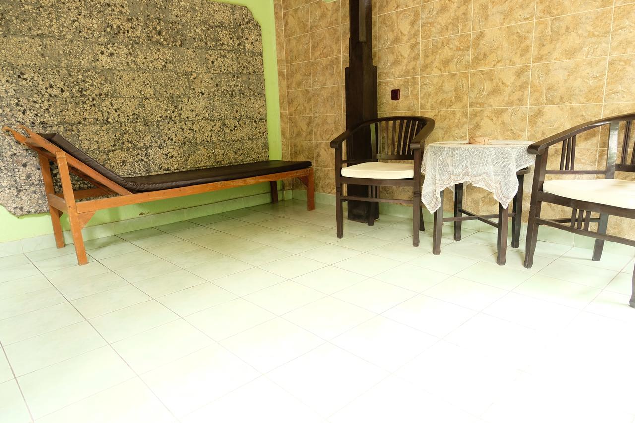 Kerti Beach Bungalow And Restaurant Padangbai  Εξωτερικό φωτογραφία