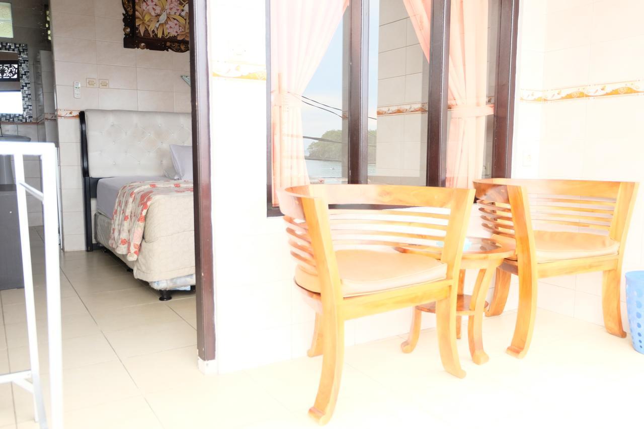 Kerti Beach Bungalow And Restaurant Padangbai  Εξωτερικό φωτογραφία